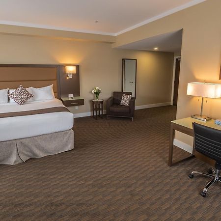 Mstar Hotel Kitimat Kültér fotó